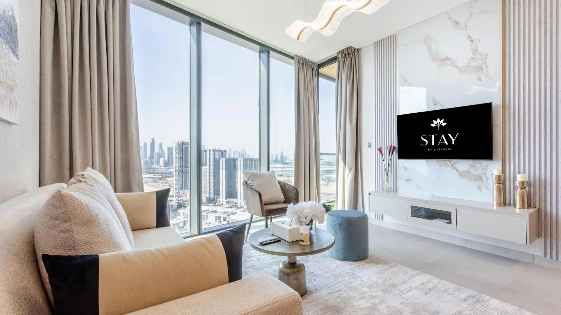 Stay By Latinem Luxury 1Br Holiday Home Wg3313 Near Burj Khalifa Dubai Apartment